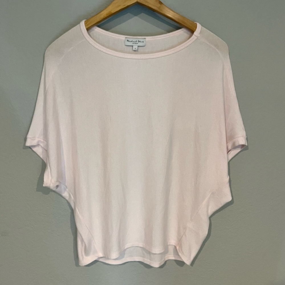 Micheal Stars womans light pink short sleeve super soft top size Small